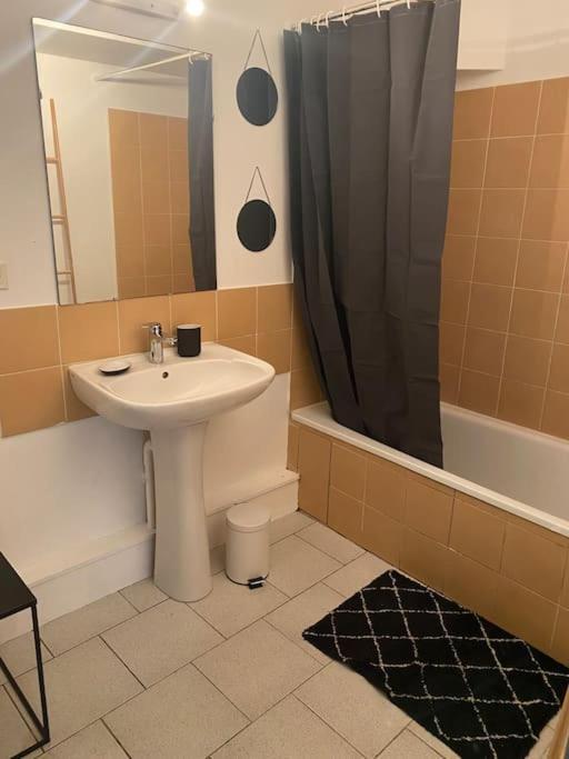 Loft/Jardin Et Parking : Le Petit Clos Bourdet Honfleur Exterior foto